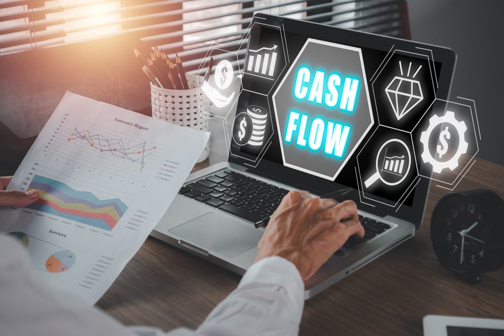 Understanding Cash Flow Problems With the Right Software